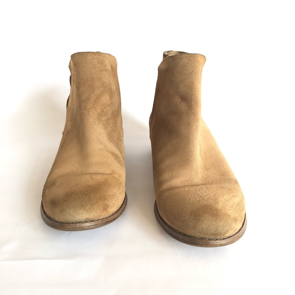 Urban Outfitters tan suede bootie - Picture 3 of 8